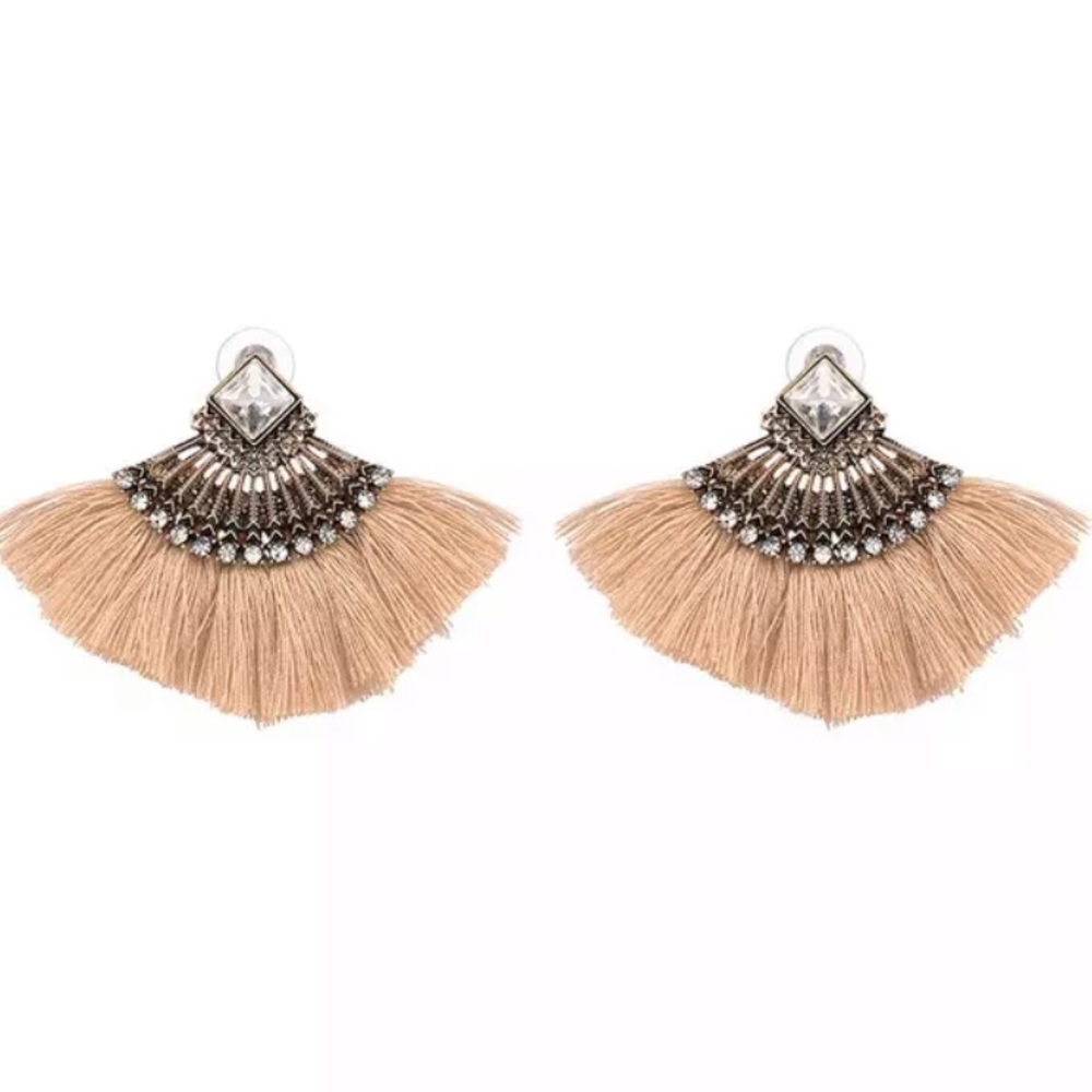 Cream Sparkling Fan Fringe Rhinestone Earrings